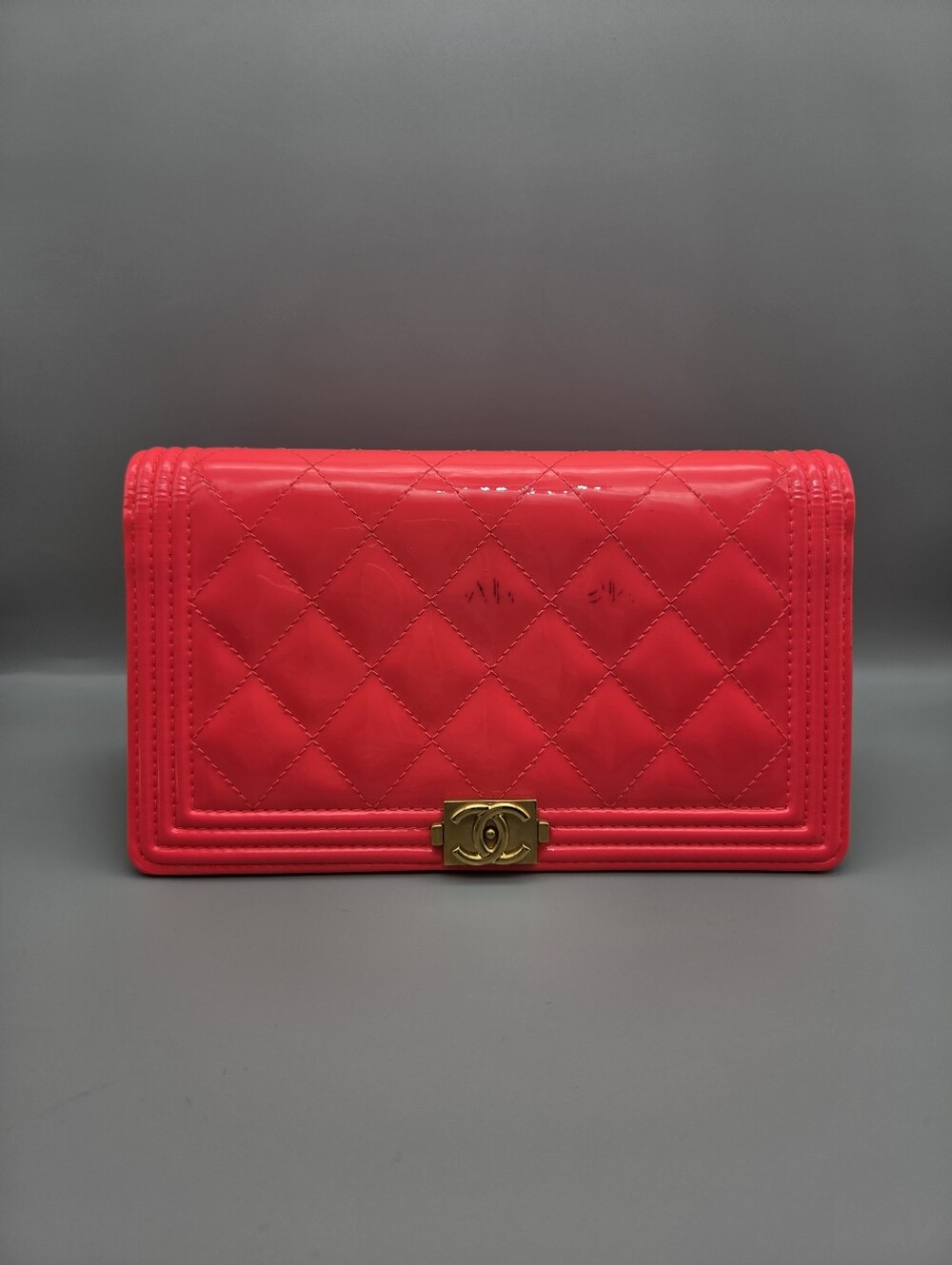 ❤️CHANEL Autentic Quilted Patent Bi-Fold Leather Wallet❤️